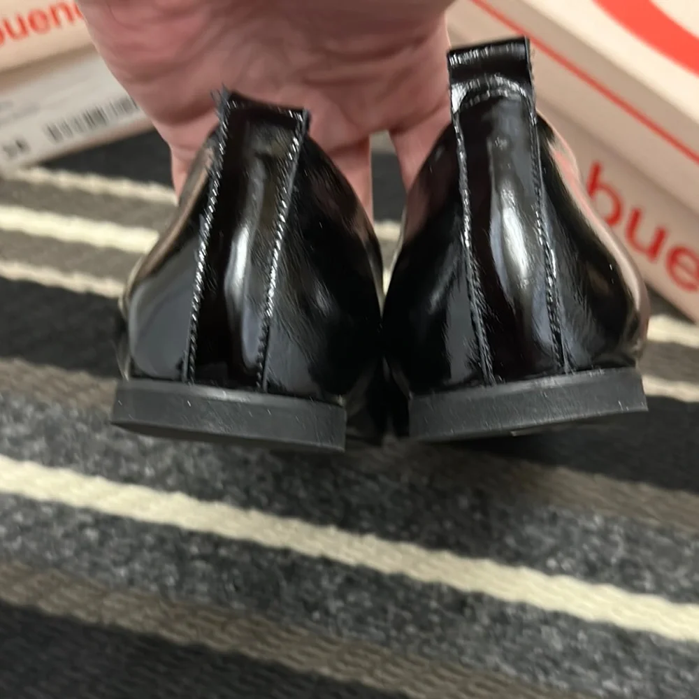 Sz 38 (7.5)⭐️NWT Bueno Elizabeth Black Patent Leather Flats. - Picture 10 of 13